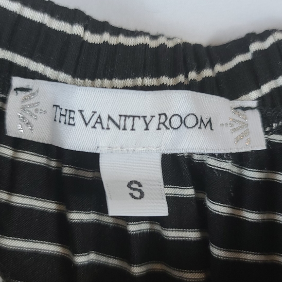 Ruffle Off Shoulder Black White Stripe Flare Dress - Picture 4 of 9